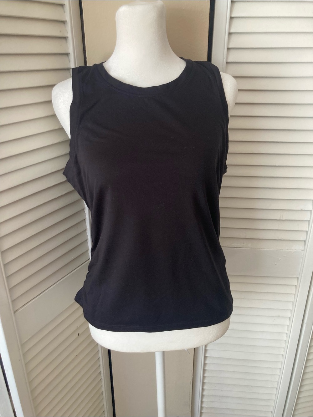 Lilly Pulitzer Luxletic top Size L